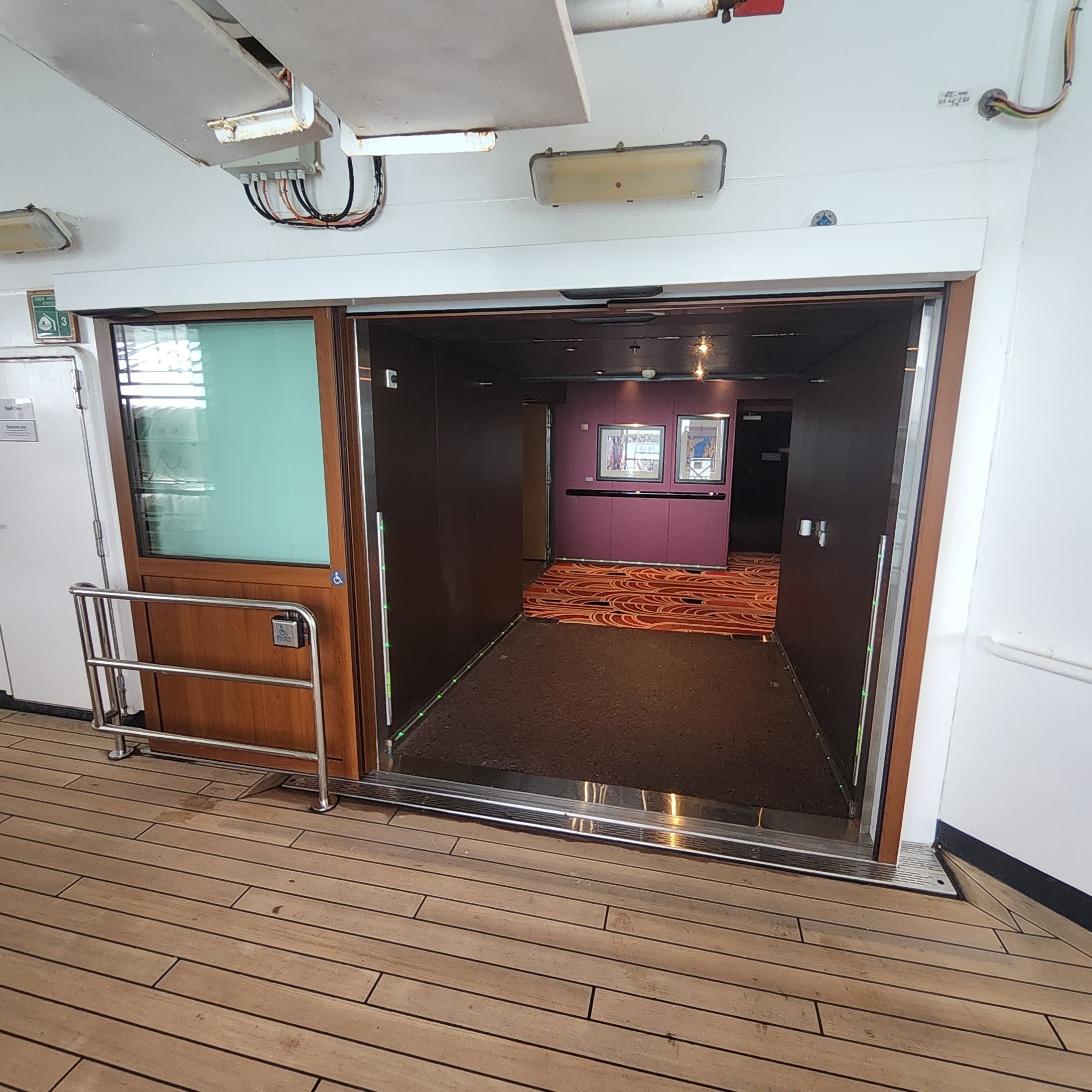 HAL Nieuw Amsterdam Doors